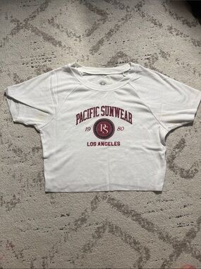 Pacific Sunwear White Cropped Tee with Maroon Graphic